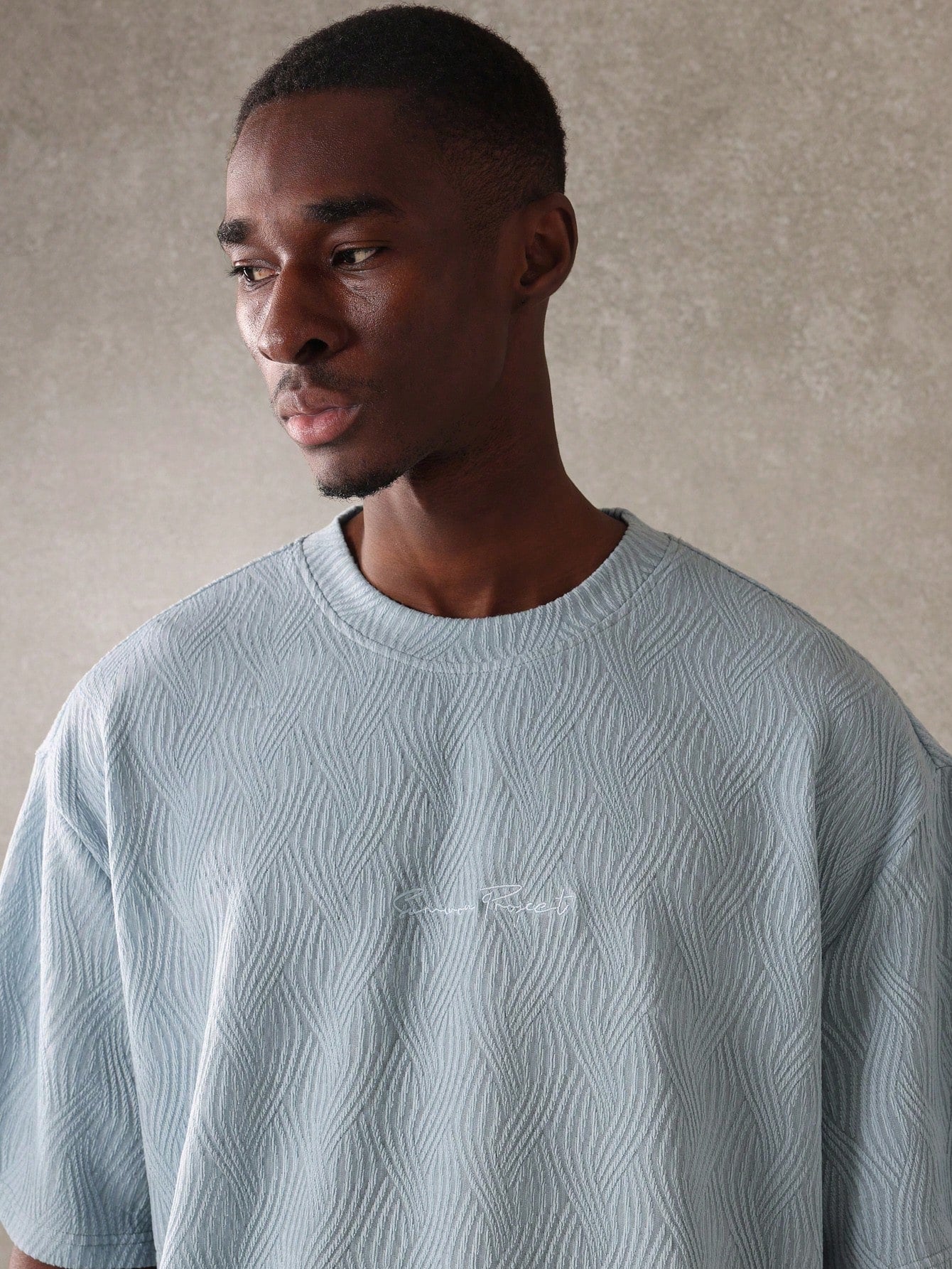 Camiseta Veludo com Textura de Ajuste