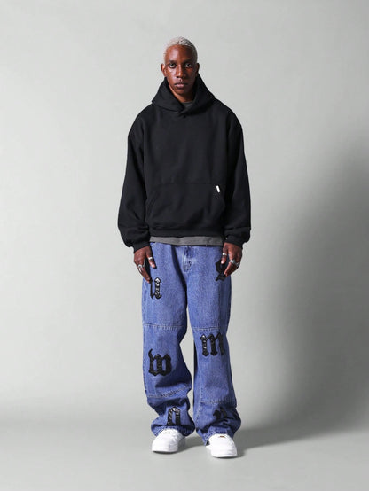 Calça Jeans Folgada Com Distintivos