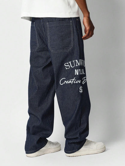 Calça Denim reta com bordado