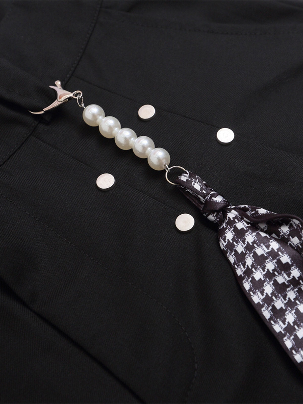 Pleated Design Pendant Decoration Baggy Shorts