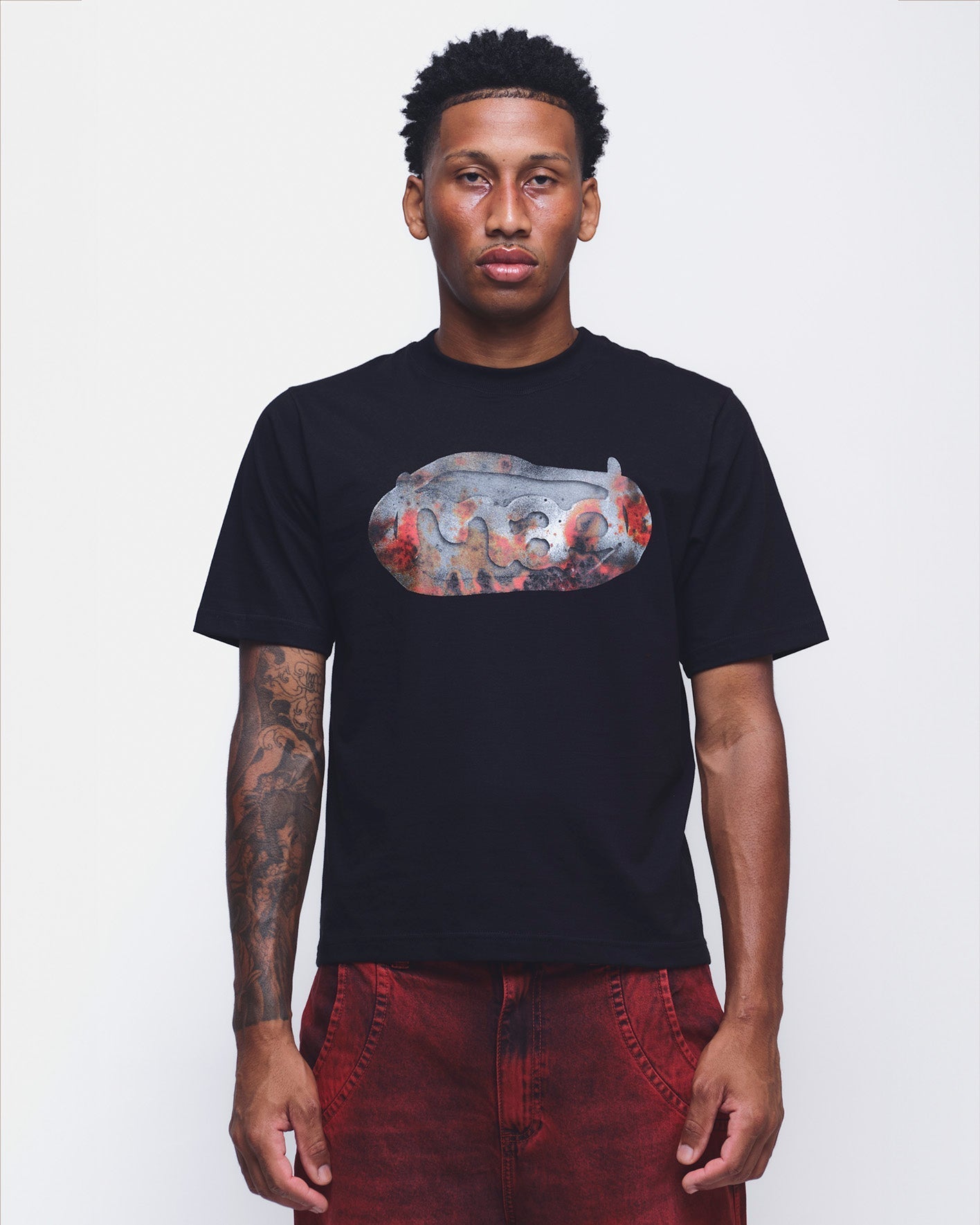 CAMISETA MAD ARQUIVO PRETA