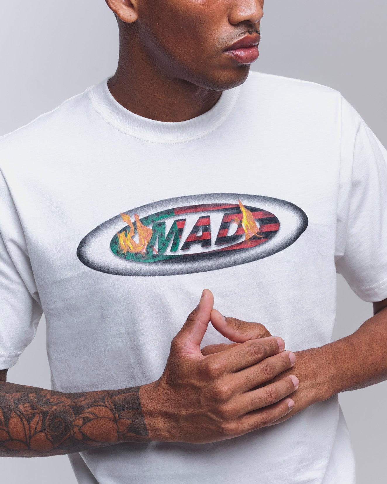 CAMISETA MAD LOGO 125 OFF WHITE