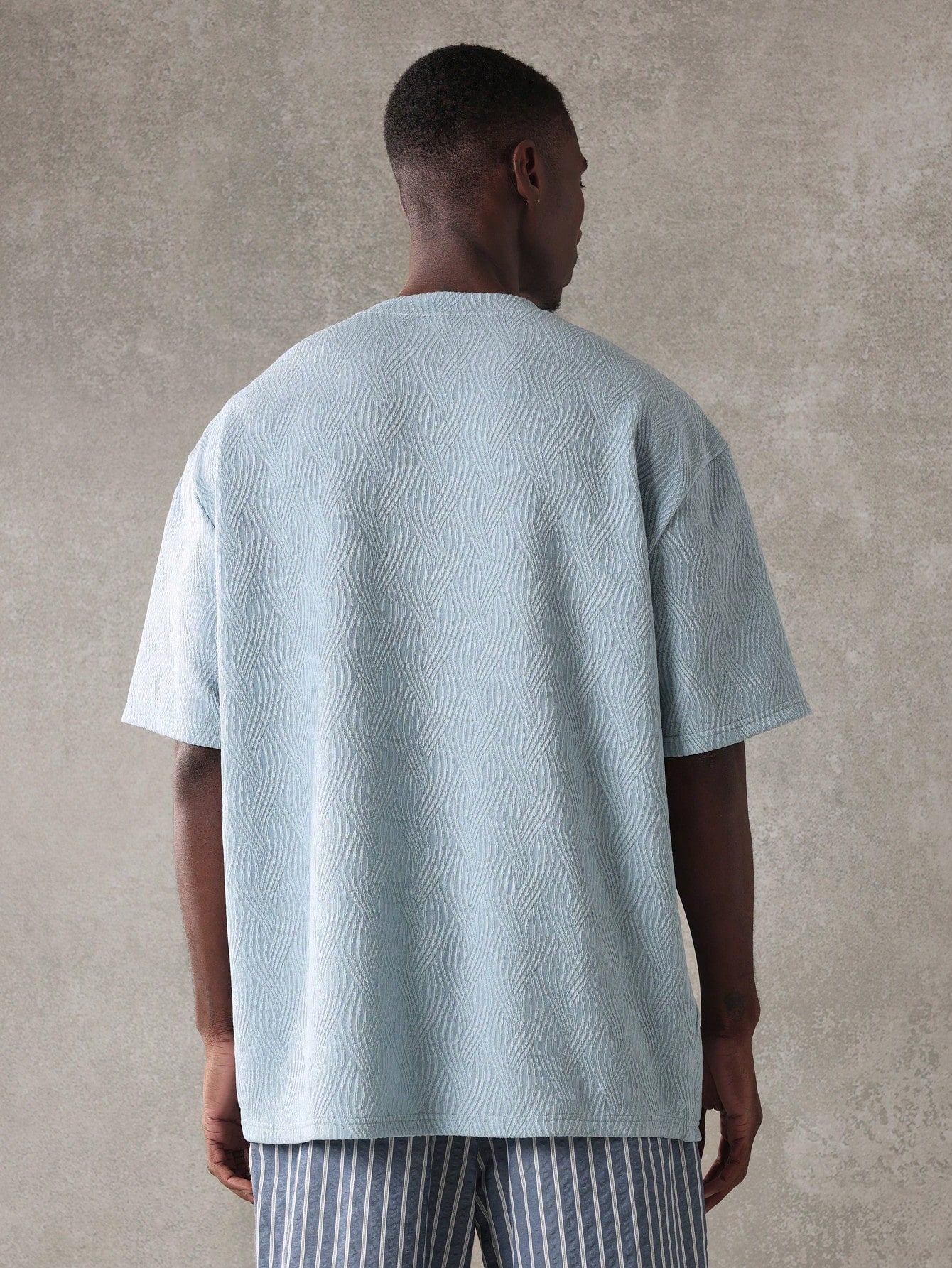 Camiseta Veludo com Textura de Ajuste