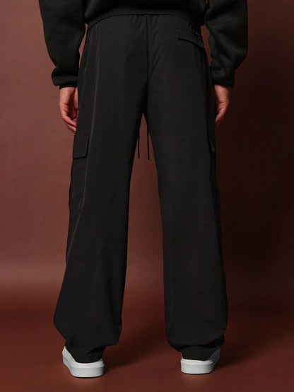 Calça Cargo de Nylon