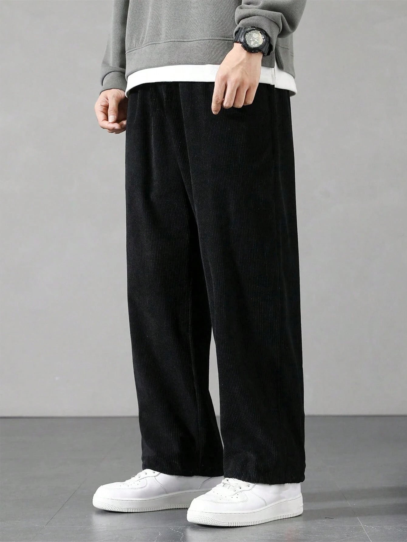 Calça Hypemode de Veludo Folgada