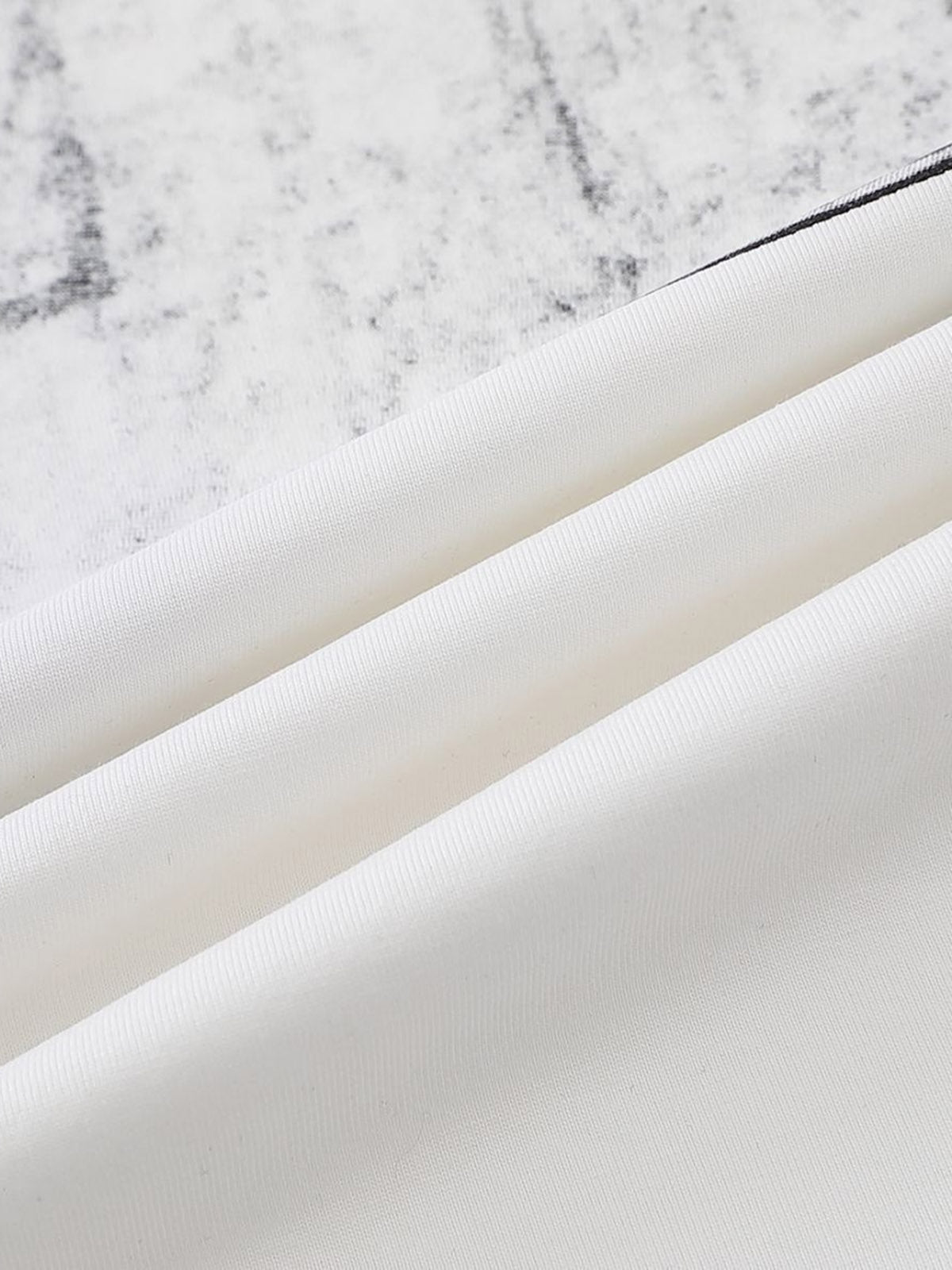 Camiseta Jacket the box